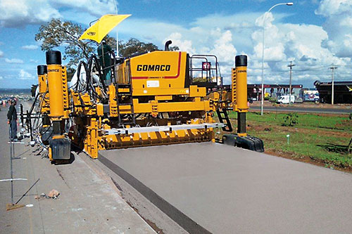 Commander III four-track paving