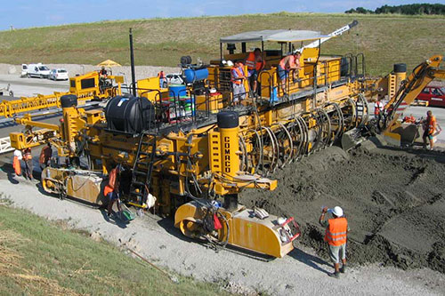 GP-4000 with two-lift paving system and IDBI