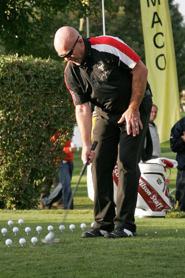 GOMACO Invitational, Peter Johncke Trick-Shot Show