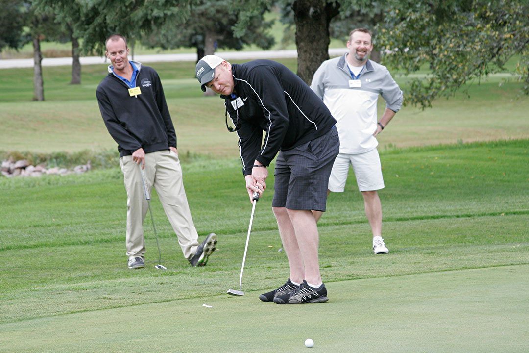Fun At The 2018 Putting Tournament