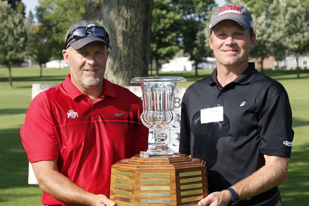 2019 Putting Champions - Derek Dilger of Smith Paving & Excavating (left), and David Barthel of Faris Machinery