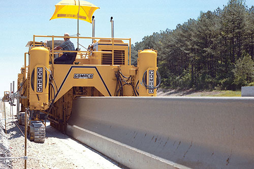 Prototype Commander IV four-track barrier slipformer