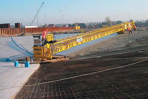 C-750 cylinder finisher on center pivot