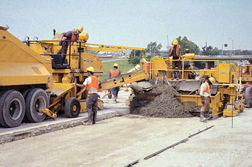 GT-8000 placer and HW-165 paver