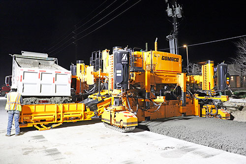 GP460 placer/spreader slipform paver