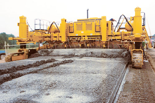 Prototype GP-3000 four-track slipform paver