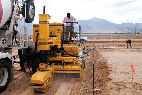 GT-3200 slipform paver