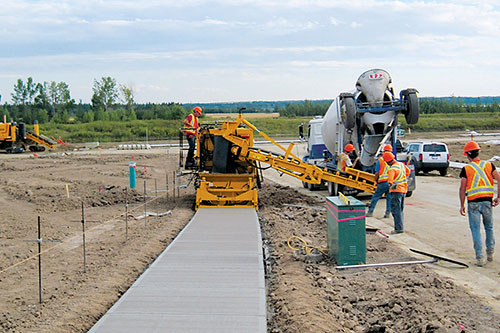 GOMACO GT-3200 sidewalk paver