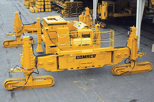 Prototype GP-2500S four-track slipform paver