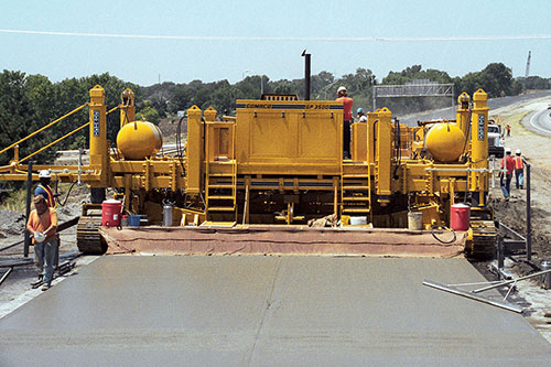 Prototype GP-3500 two-track slipform paver