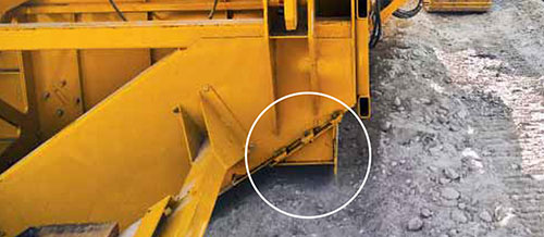 adjustable berm cap on canal mold