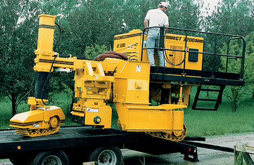 GT-3200 slipform paver