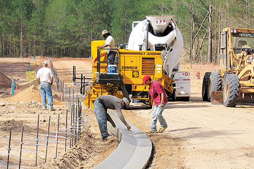 GT-3200 slipform paver