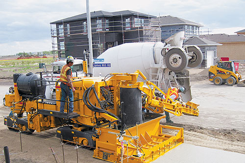 GOMACO GT-3200 sidewalk paver