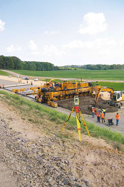 GP-4000 with two-lift paving system and IDBI